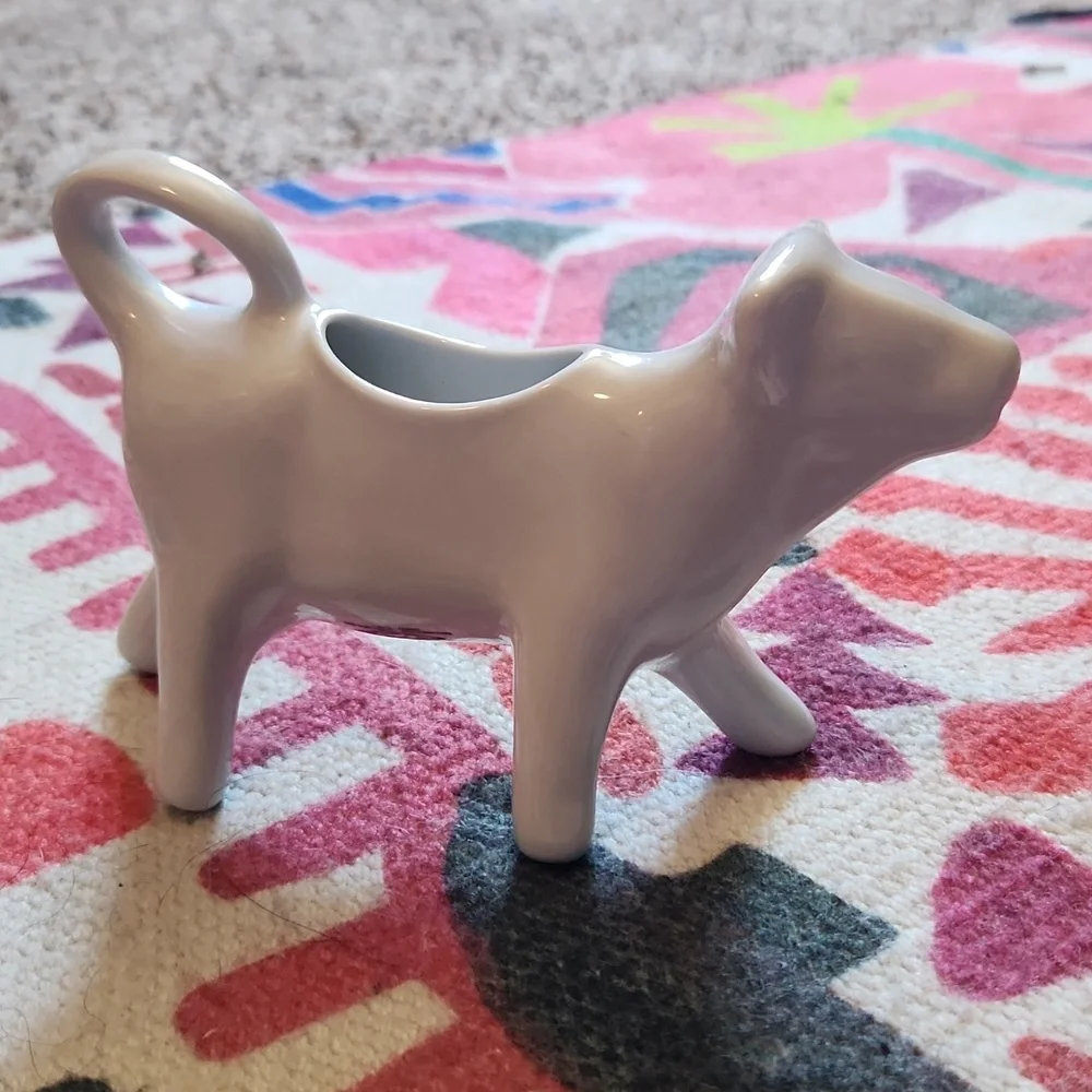 BIA Cordon Bleu White Cow 4oz Creamer